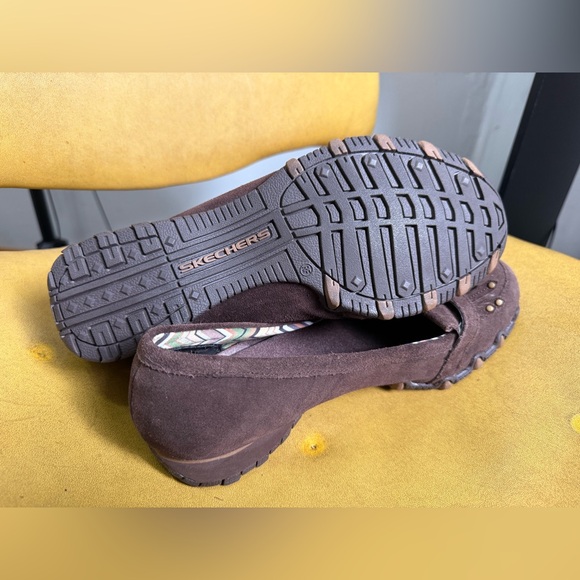 Skechers women’s sneakers Dark Brown Suede Loafers with Stud Details size 9,5 - Picture 4 of 14